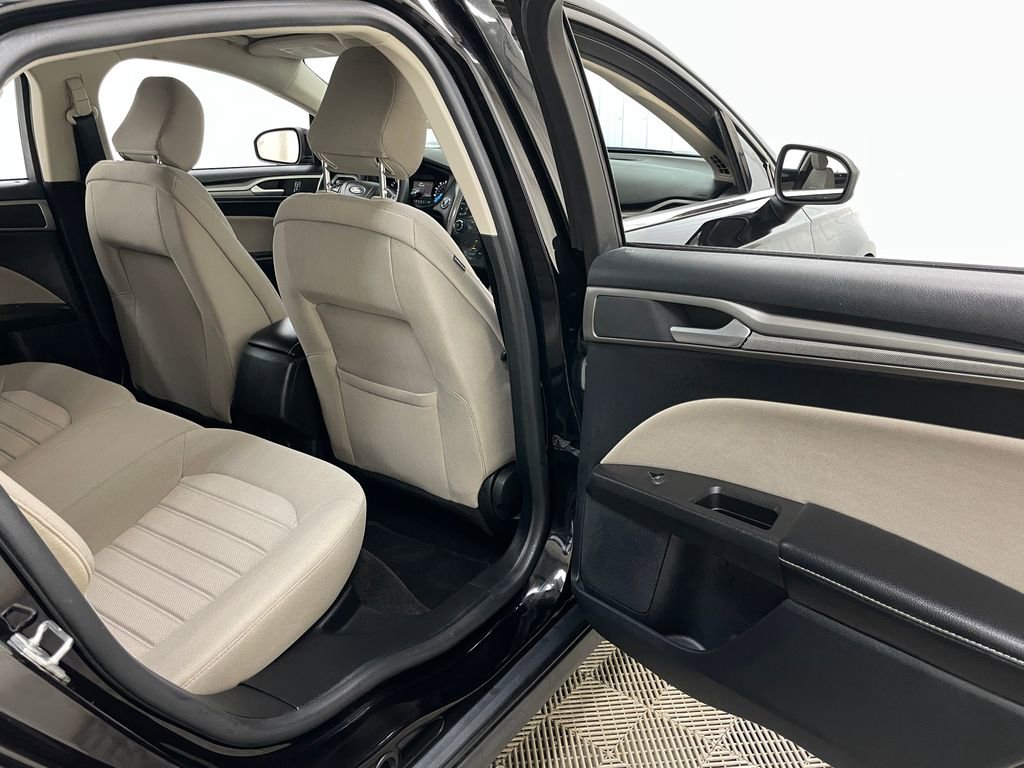 Used 2020 Ford Fusion S image 37