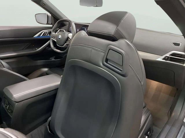 Used 2025 BMW 430i Convertible RWD image 36