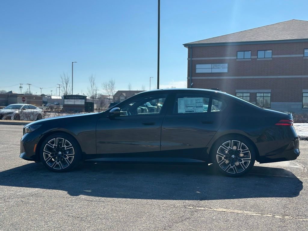New 2026 BMW 530i xDrive w/ M Sport Package image 4