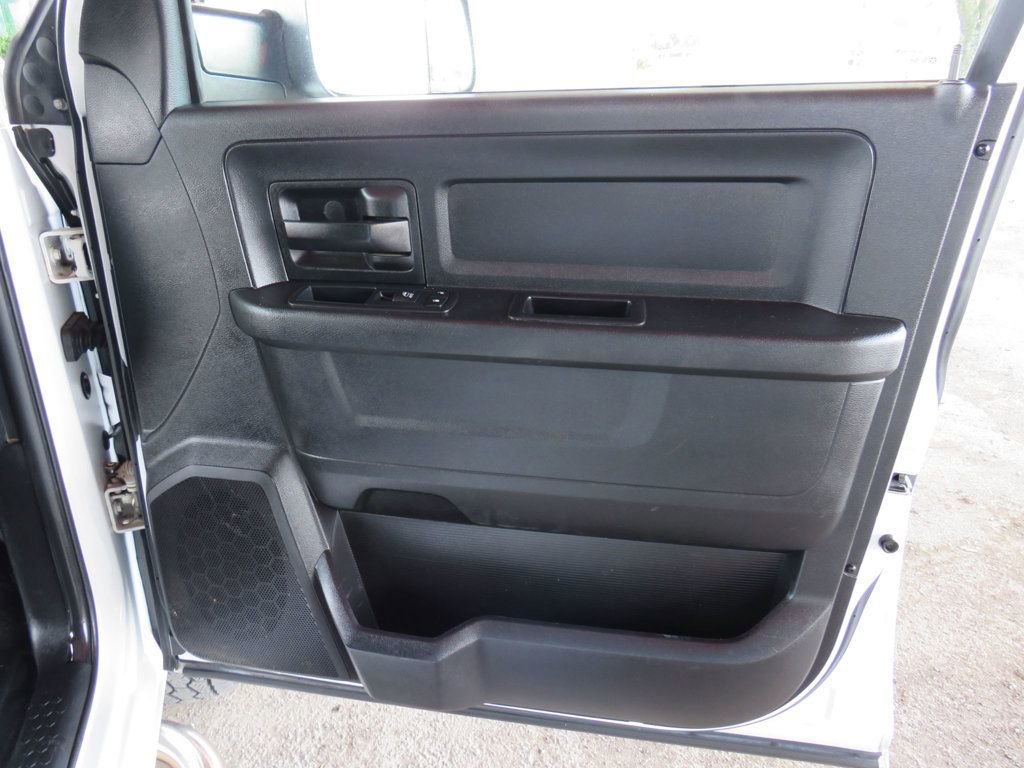 Used 2016 RAM 3500 Tradesman w/ Chrome Appearance Group image 13