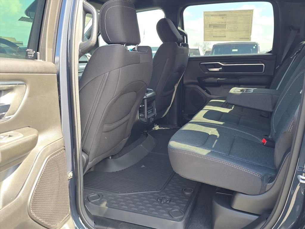 New 2026 RAM 1500 4x4 Crew Cab image 4