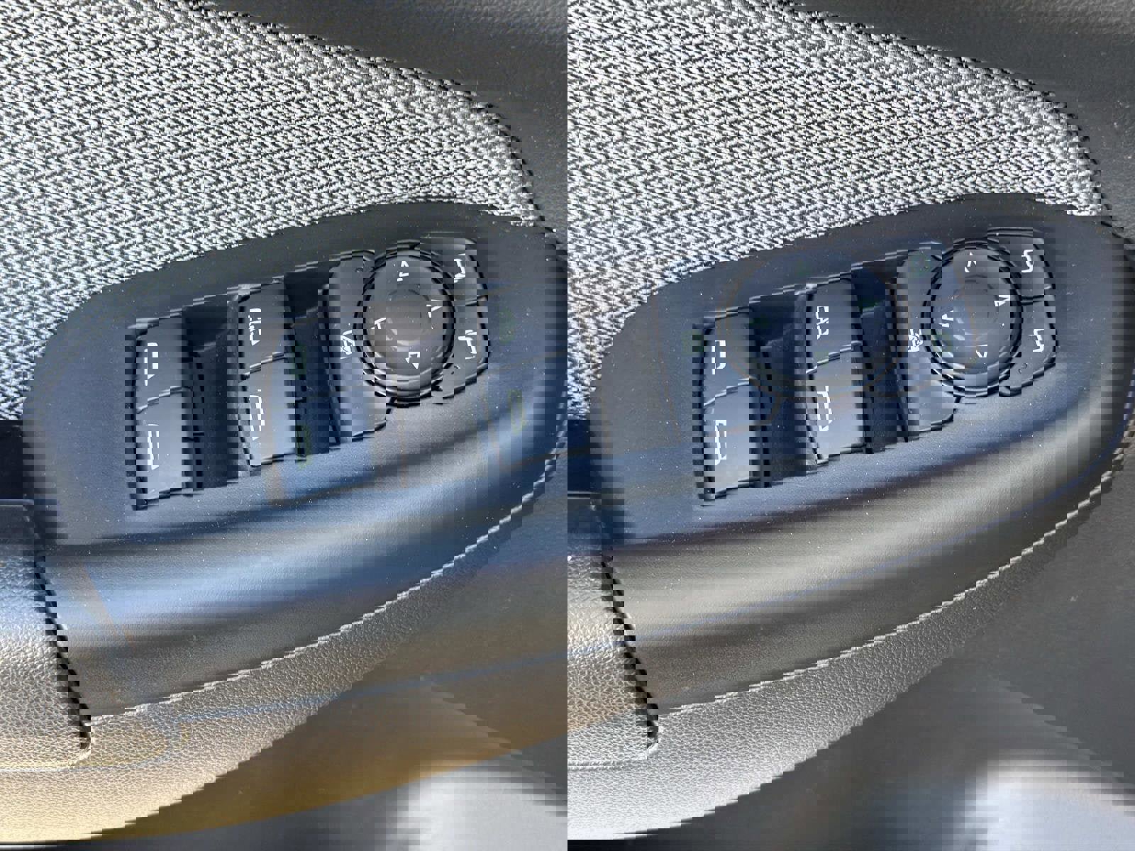 Used 2025 Chevrolet TrailBlazer LT image 5