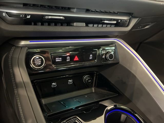 Used 2025 Audi Q5 Premium AWD/4WD image 31