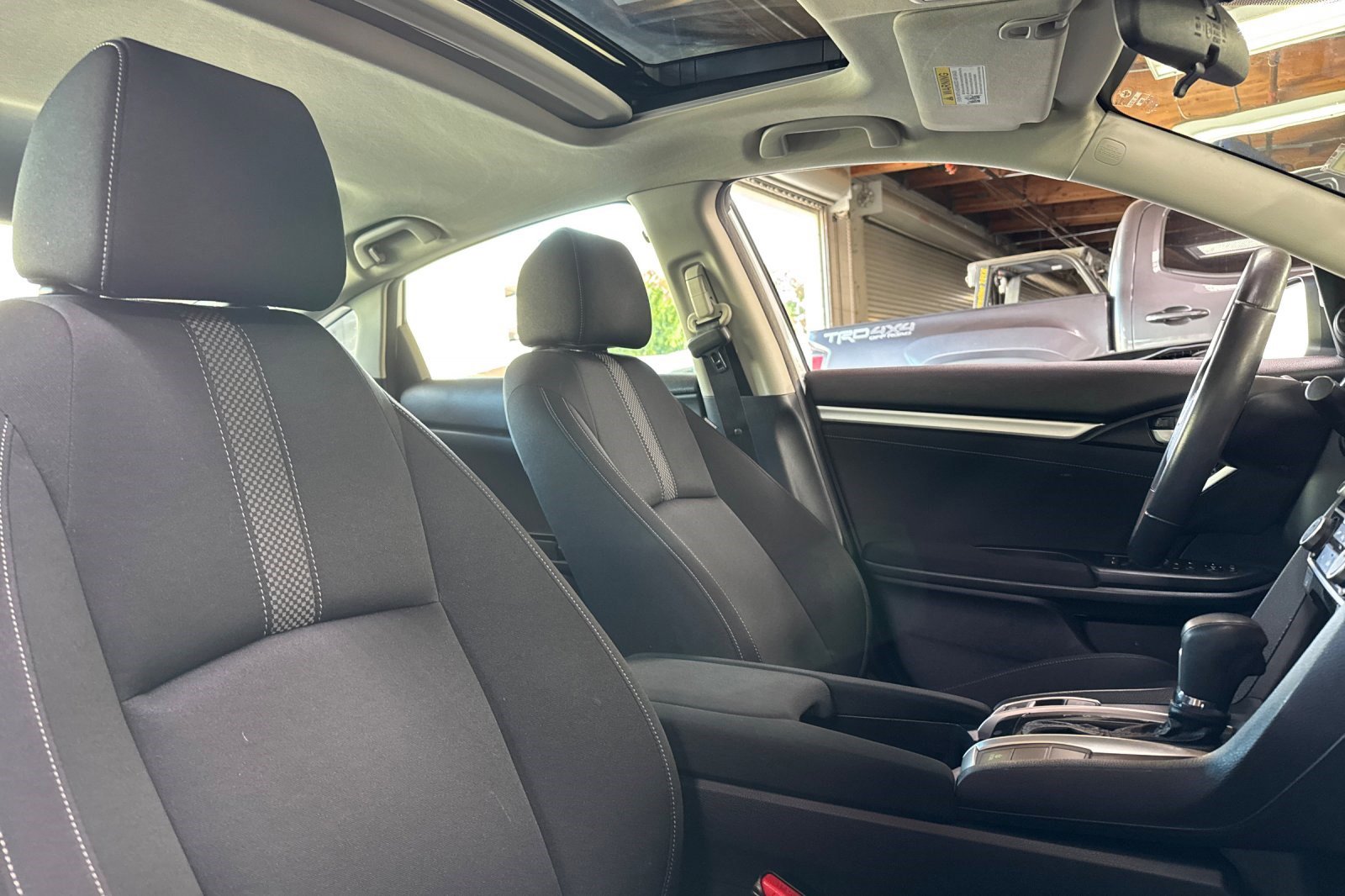 Used 2019 Honda Civic EX image 31