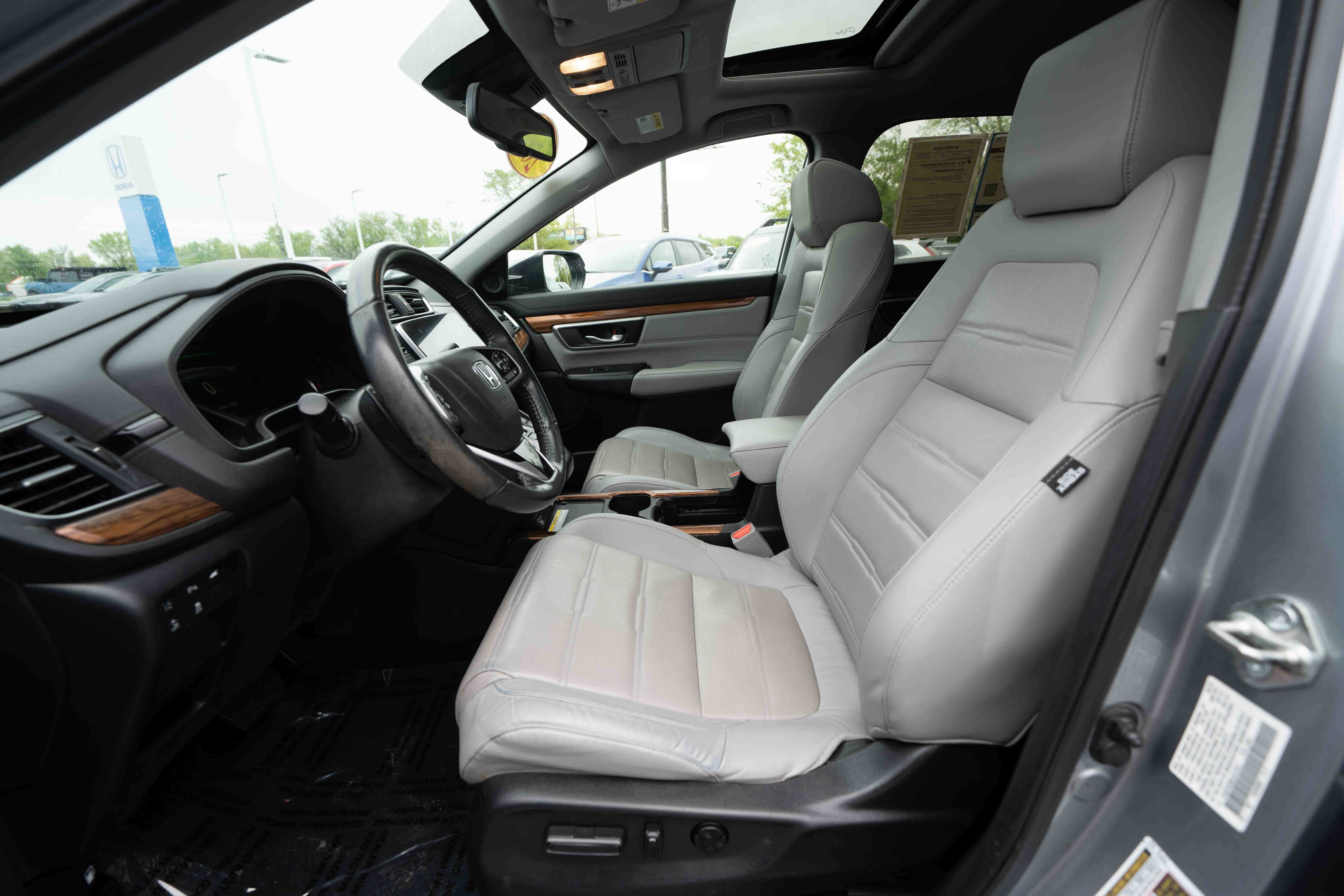 Used 2020 Honda CR-V Touring image 8