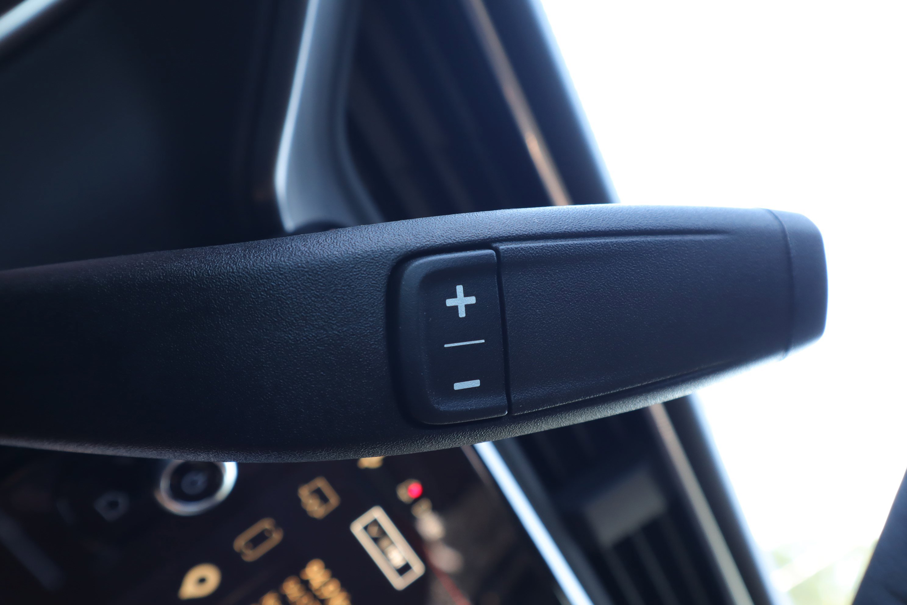 Used 2026 GMC Sierra 3500 Denali Ultimate w/ LPO, Black Badging Package image 23