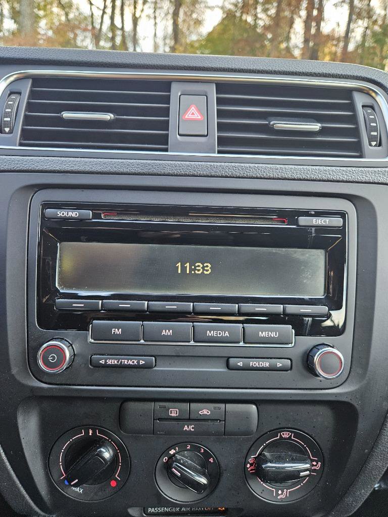 Used 2014 Volkswagen Jetta S image 14