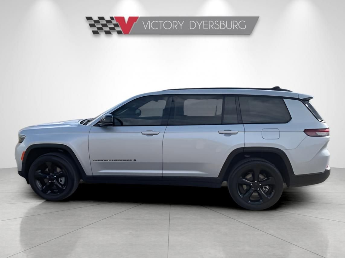 Used 2025 Jeep Grand Cherokee L Altitude image 5