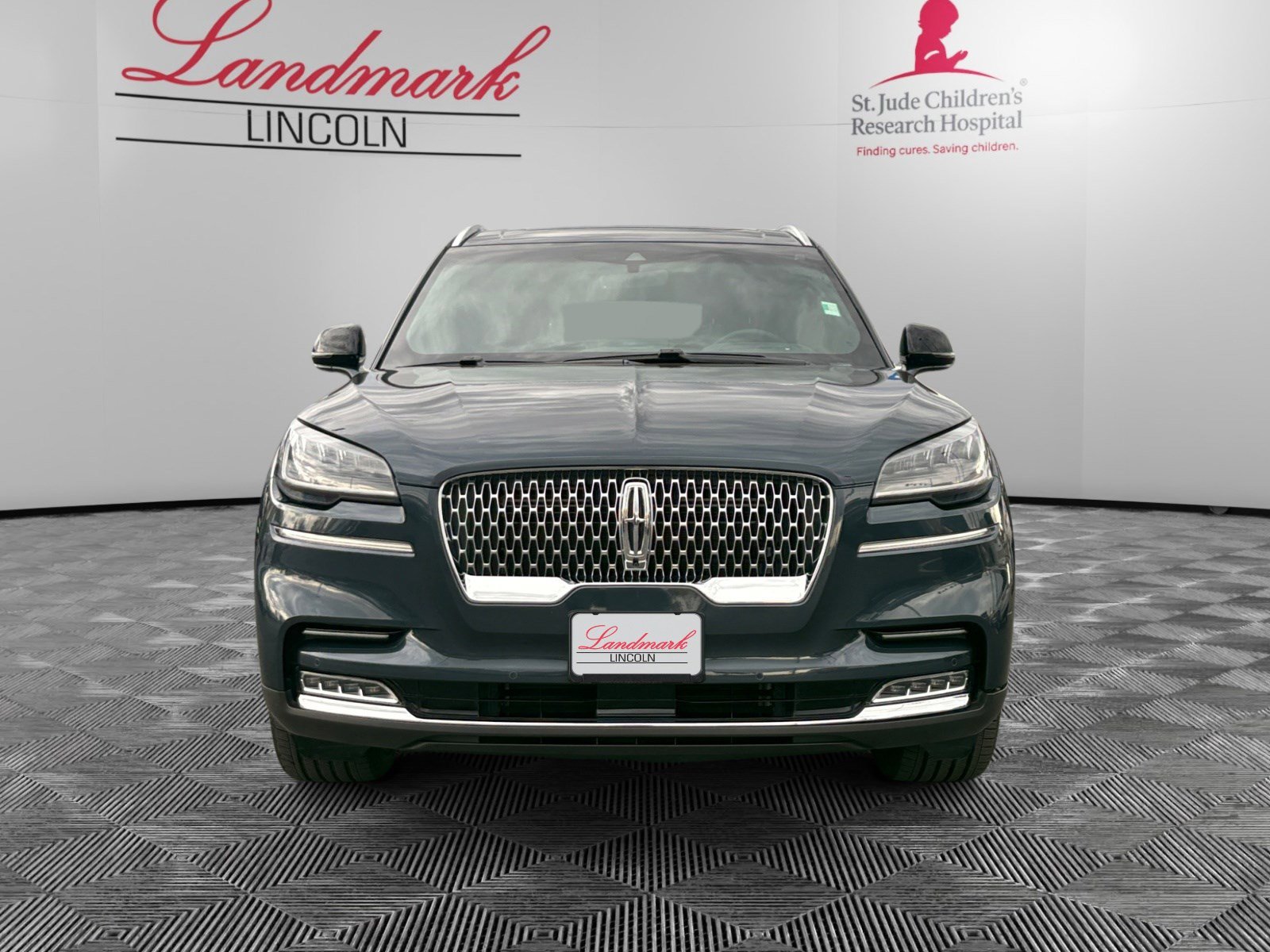 Certified 2021 Lincoln Aviator Reserve w/ Equipment Group 201A AWD/4WD image 8