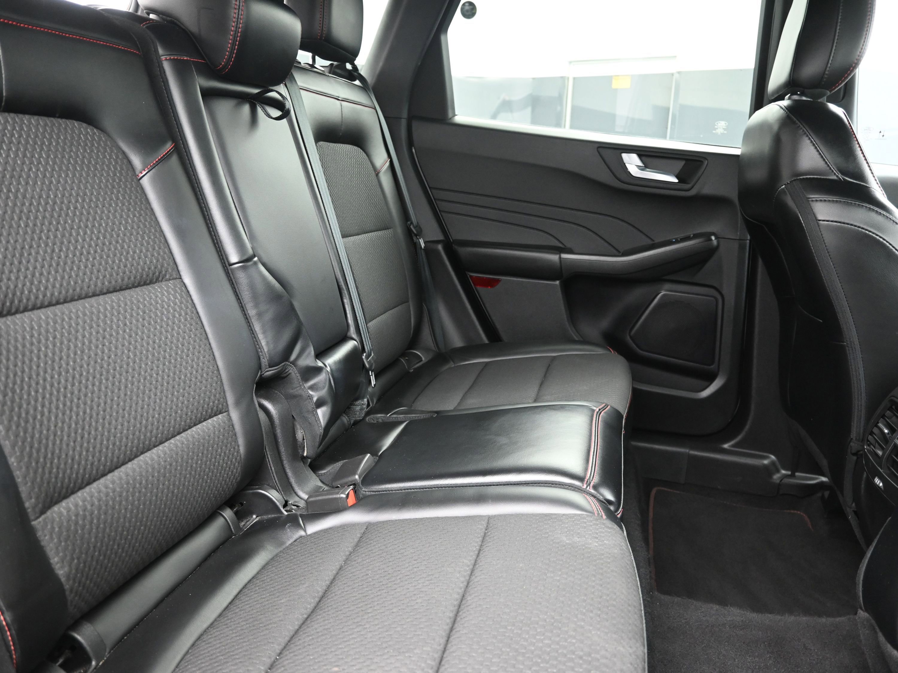 Used 2023 Ford Escape ST-Line image 26