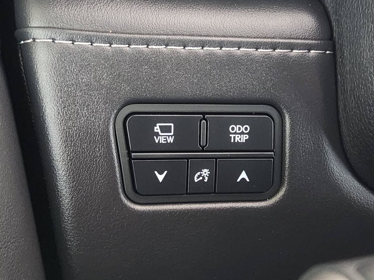 Used 2023 Lexus LX 600 4WD w/ Luxury Package image 21