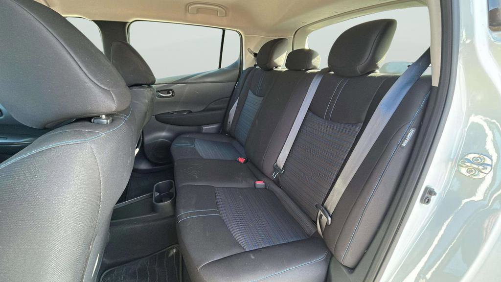 Used 2024 Nissan Leaf S image 24