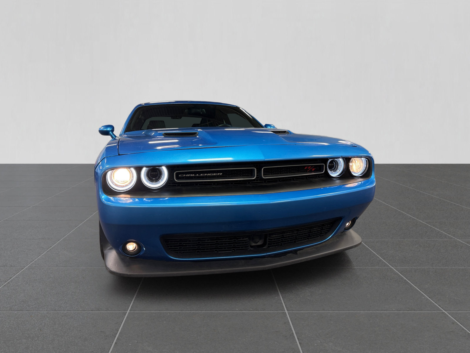 Used 2015 Dodge Challenger R/T Scat Pack w/ Leather Interior Group RWD image 41