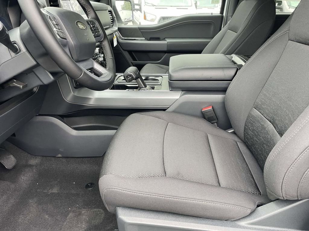 New 2025 Ford F150 XLT w/ Equipment Group 302A MID image 16