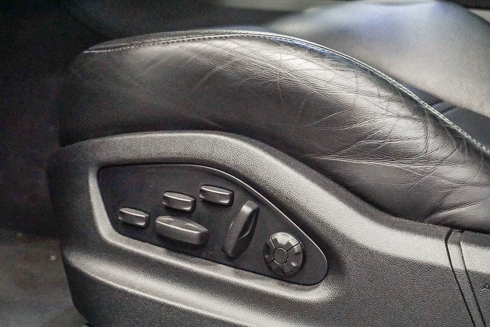Certified 2022 Porsche Cayenne Turbo AWD/4WD image 21