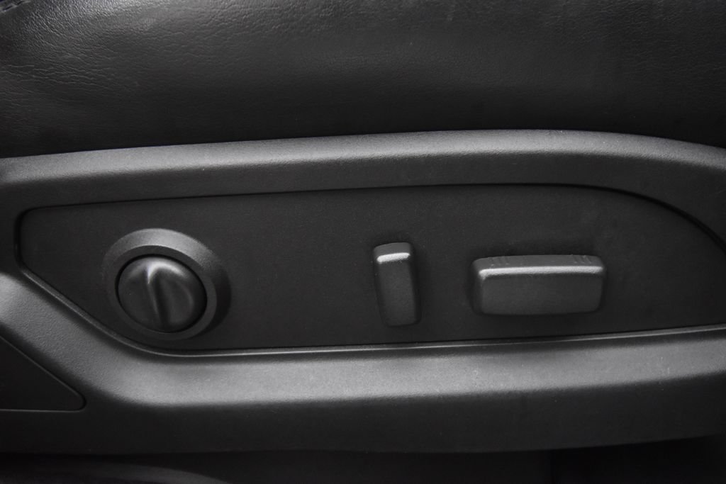 Used 2010 Chevrolet Traverse LT w/ Personal Connectivity Package AWD/4WD image 22
