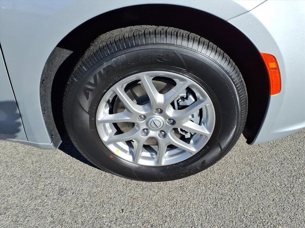 New 2026 Chrysler Pacifica Select image 10