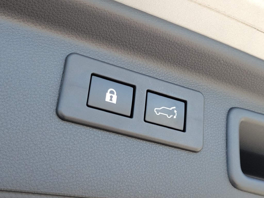 Certified 2022 Subaru Forester Touring AWD/4WD image 9