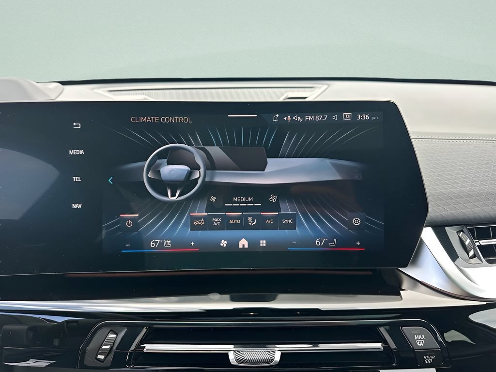 New 2026 BMW X2 xDrive28i w/ Technology Package AWD/4WD image 25