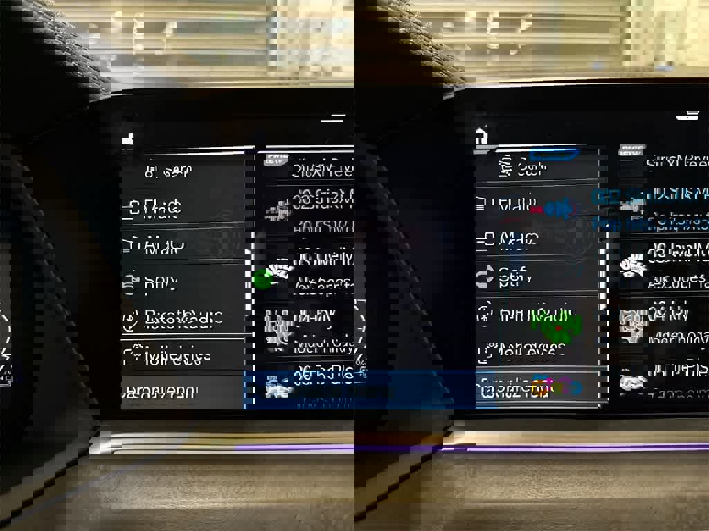 Used 2022 BMW X5 xDrive45e w/ M Sport Package image 21