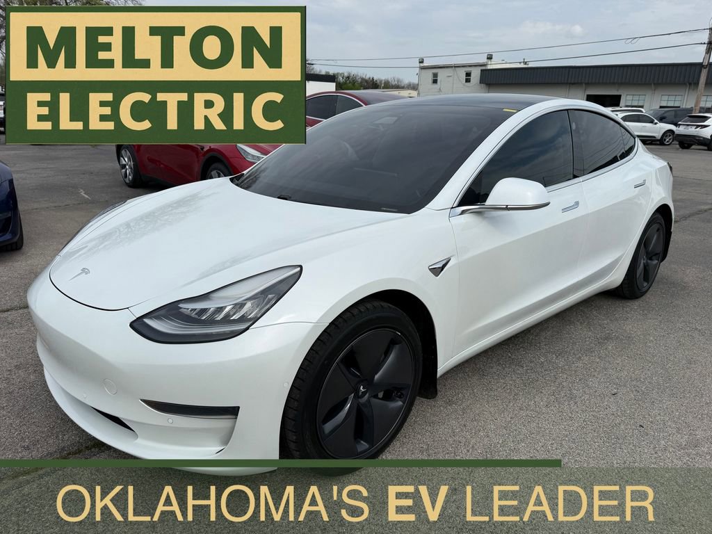 Used 2020 Tesla Model 3 Standard Range image 1