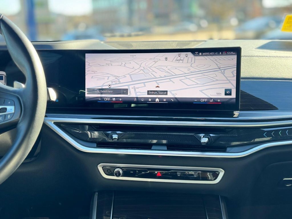 Used 2024 BMW X5 xDrive50e image 17