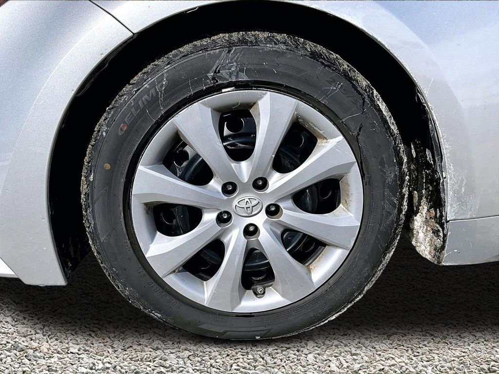 Used 2022 Toyota Corolla LE image 9