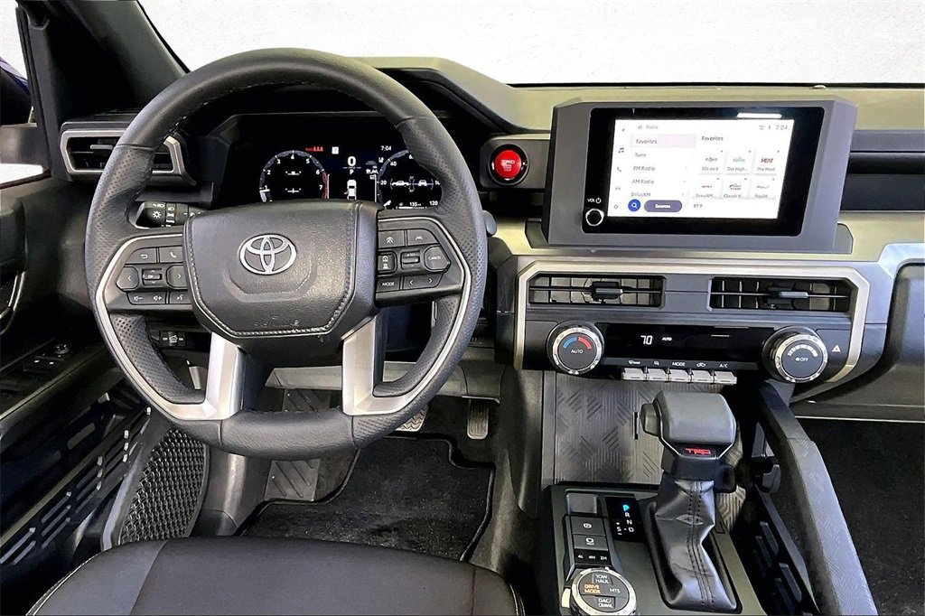 Used 2025 Toyota Tacoma TRD Off-Road image 9