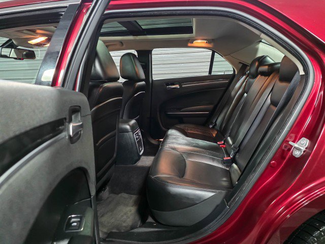 Used 2017 Chrysler 300 Limited w/ Value Package image 16