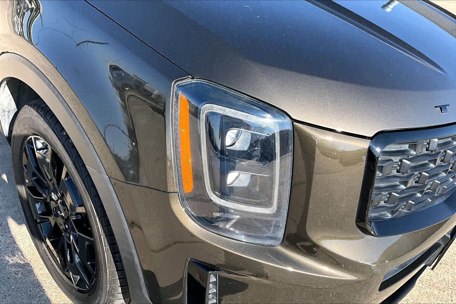Used 2022 Kia Telluride EX w/ EX Premium Package image 28