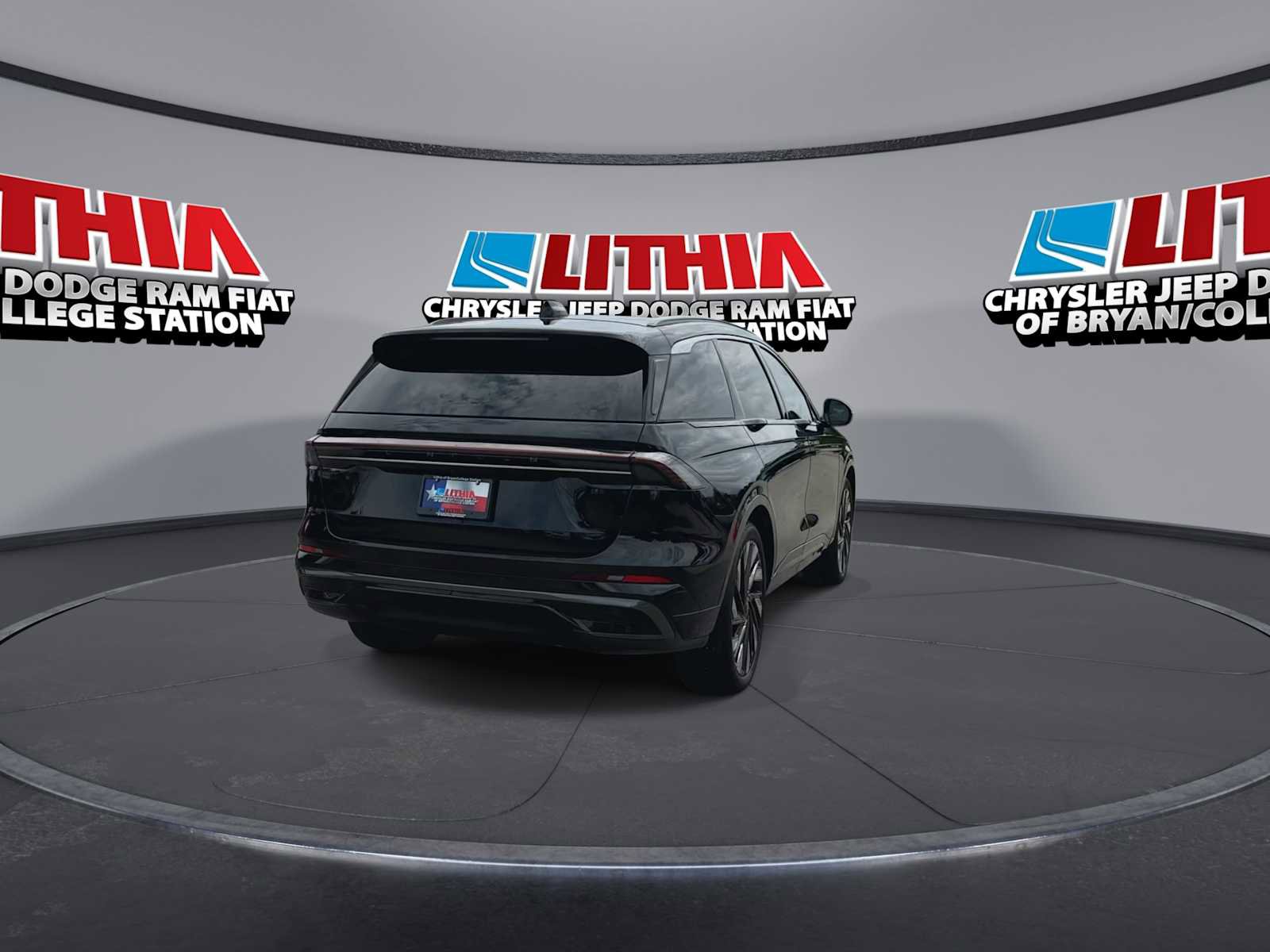 Used 2024 Lincoln Nautilus Black Label w/ Jet Appearance Package (87T) AWD/4WD image 7