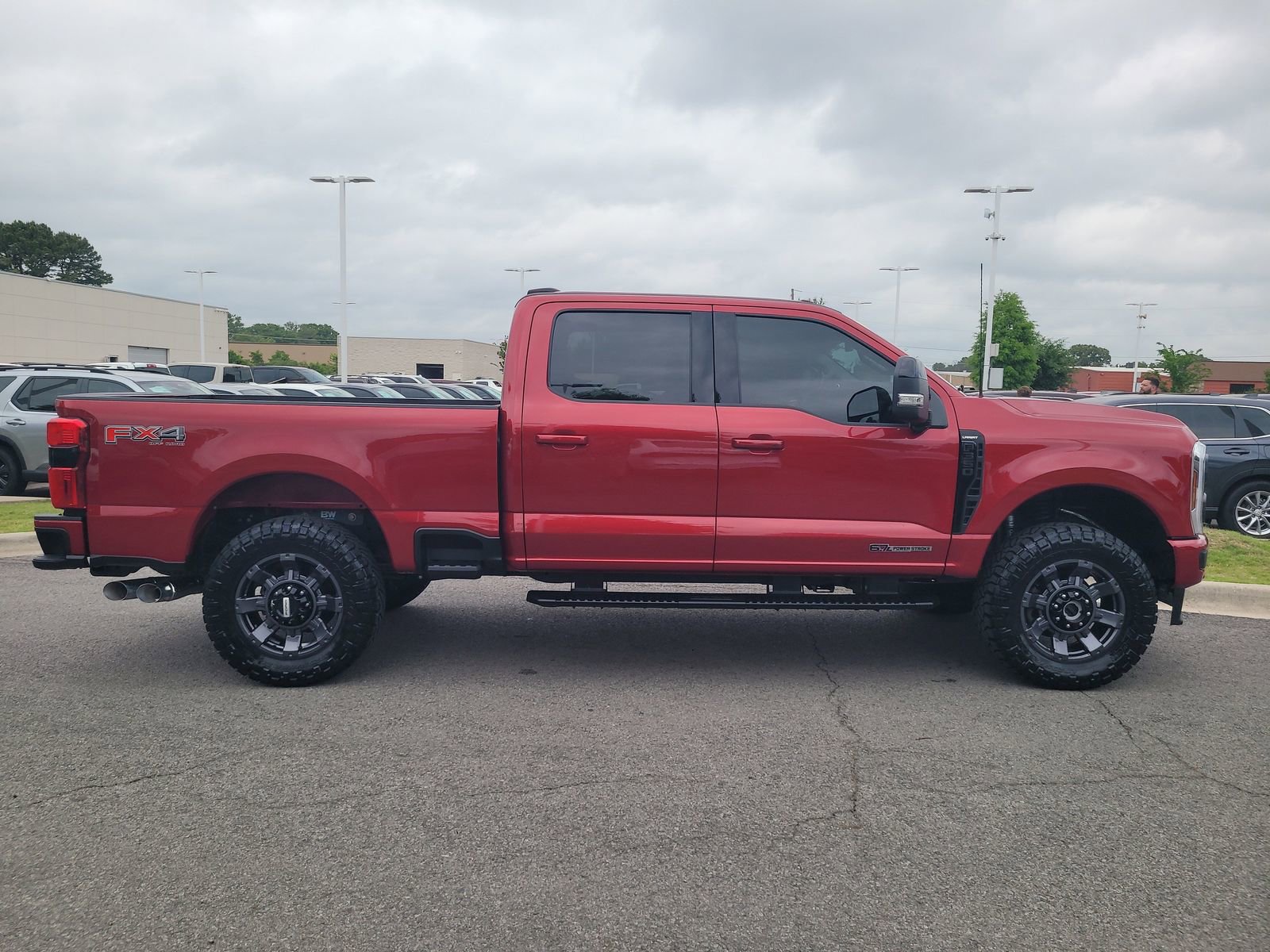 Used 2024 Ford F350 Lariat w/ Lariat Ultimate Package AWD/4WD image 2