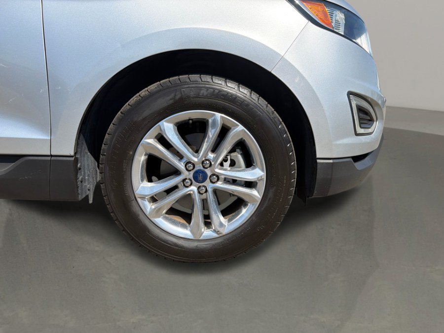 Used 2018 Ford Edge SEL w/ Equipment Group 201A FWD image 22