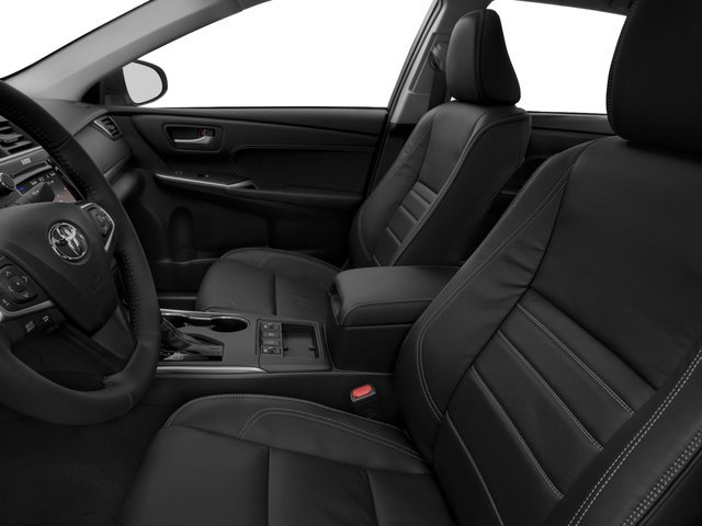 Used 2017 Toyota Camry XLE w/ Moonroof Package FWD image 9