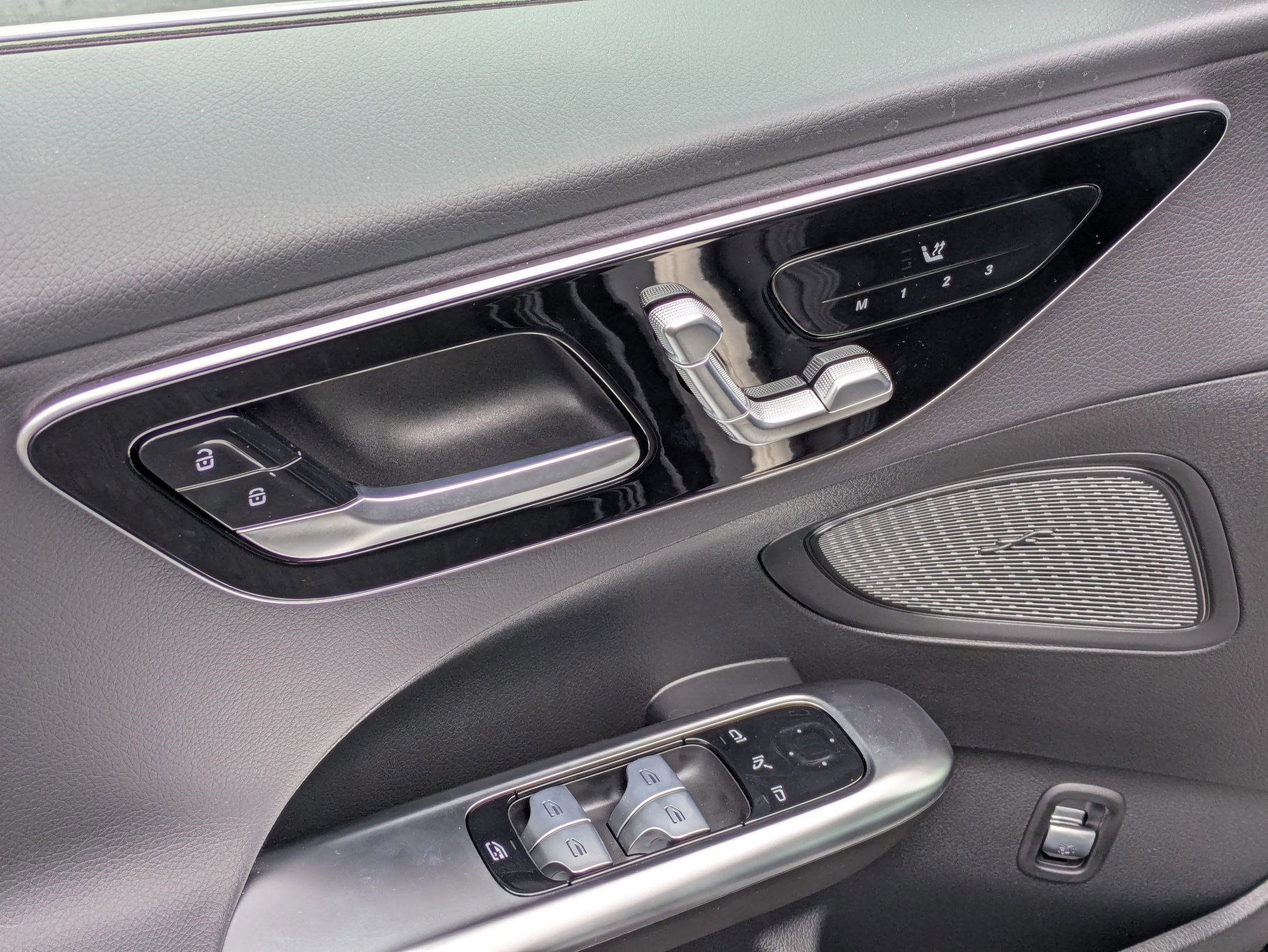 Certified 2025 Mercedes-Benz C 300 4MATIC Sedan image 15