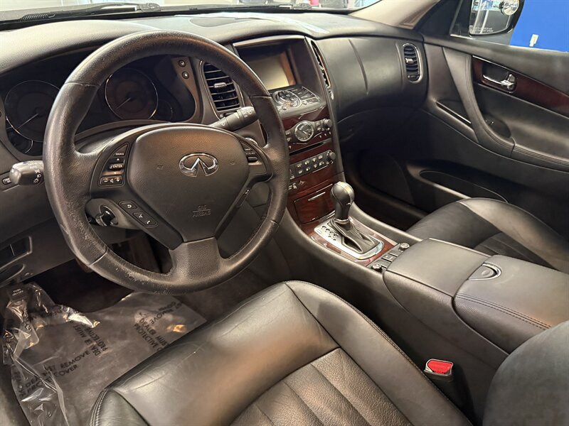 Used 2011 INFINITI EX35 Journey w/ Premium Pkg AWD/4WD image 25