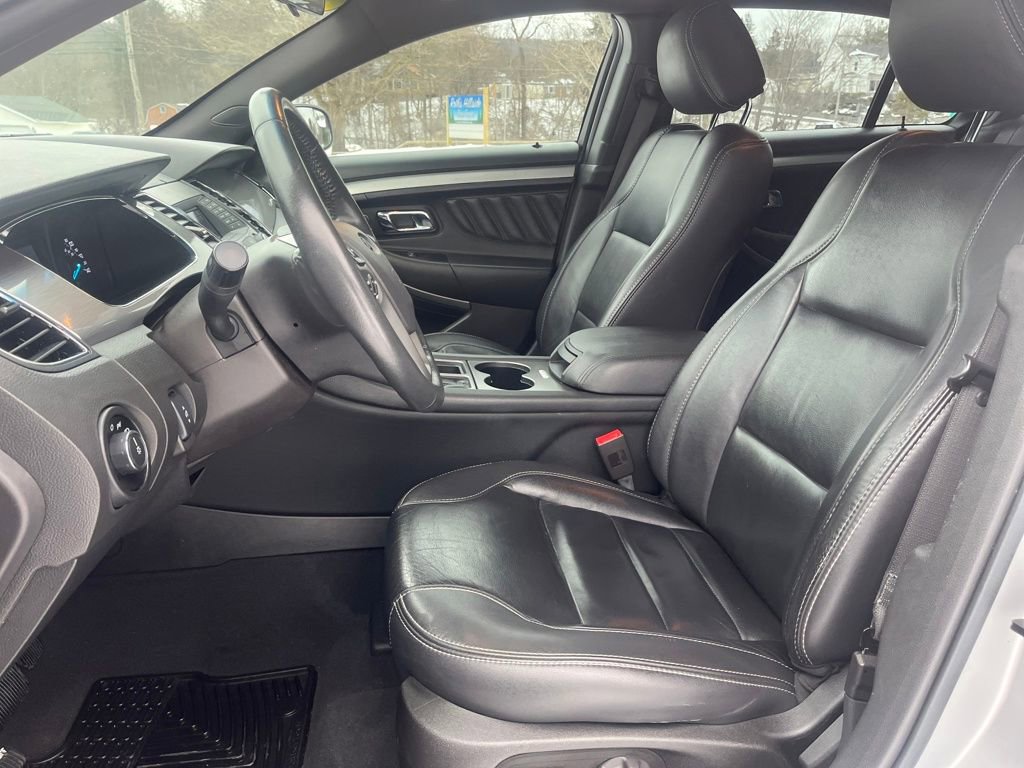 Used 2019 Ford Taurus SEL image 16