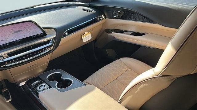 New 2026 Cadillac Lyriq V image 17