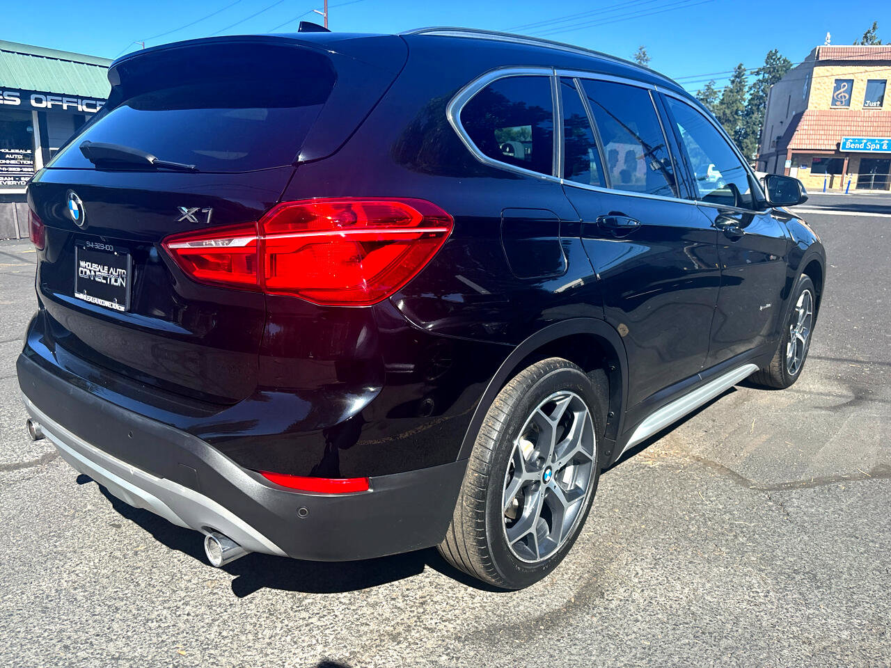Used 2017 BMW X1 xDrive28i image 6