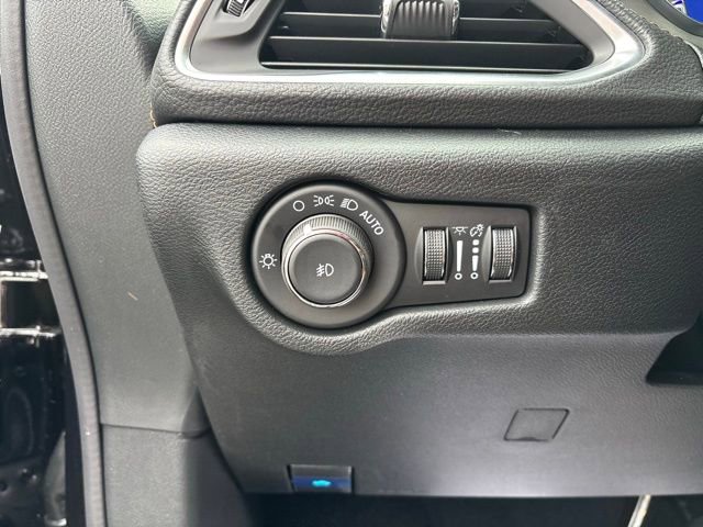 New 2026 Chrysler Pacifica Pinnacle image 14