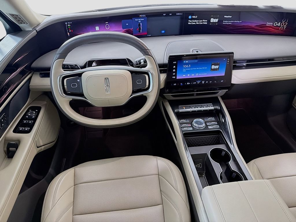 Used 2024 Lincoln Nautilus Premier image 25