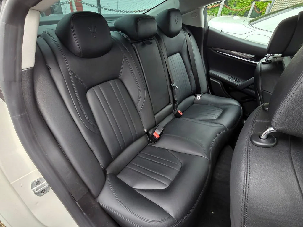 Used 2020 Maserati Ghibli RWD image 24