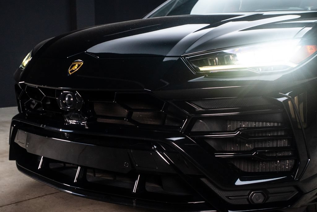 Used 2022 Lamborghini Urus AWD/4WD image 6