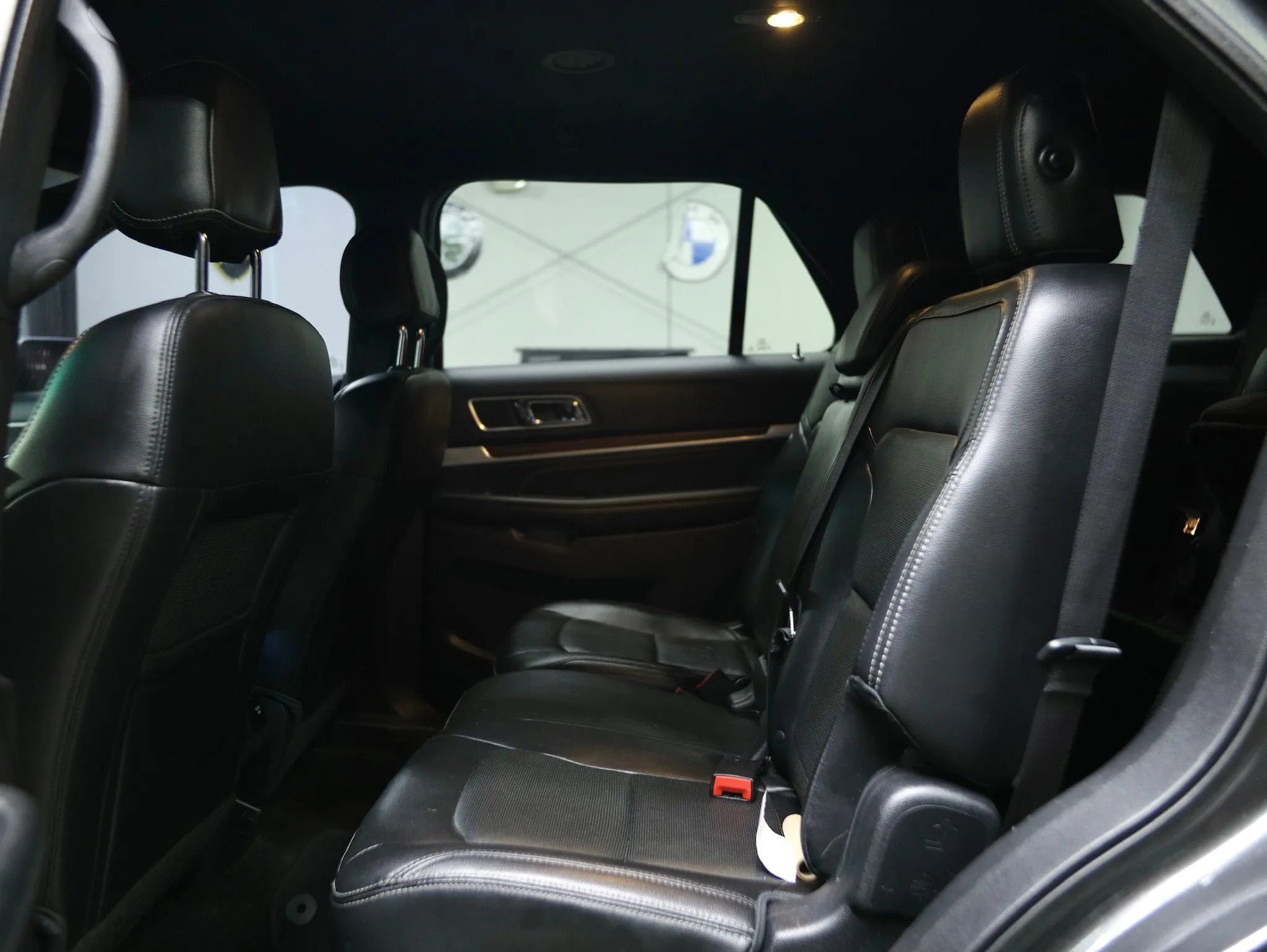 Used 2016 Ford Explorer Limited image 27