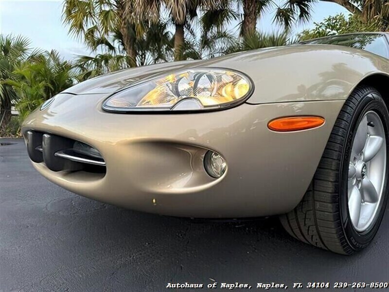 Used 1998 Jaguar XK8 Convertible RWD image 5