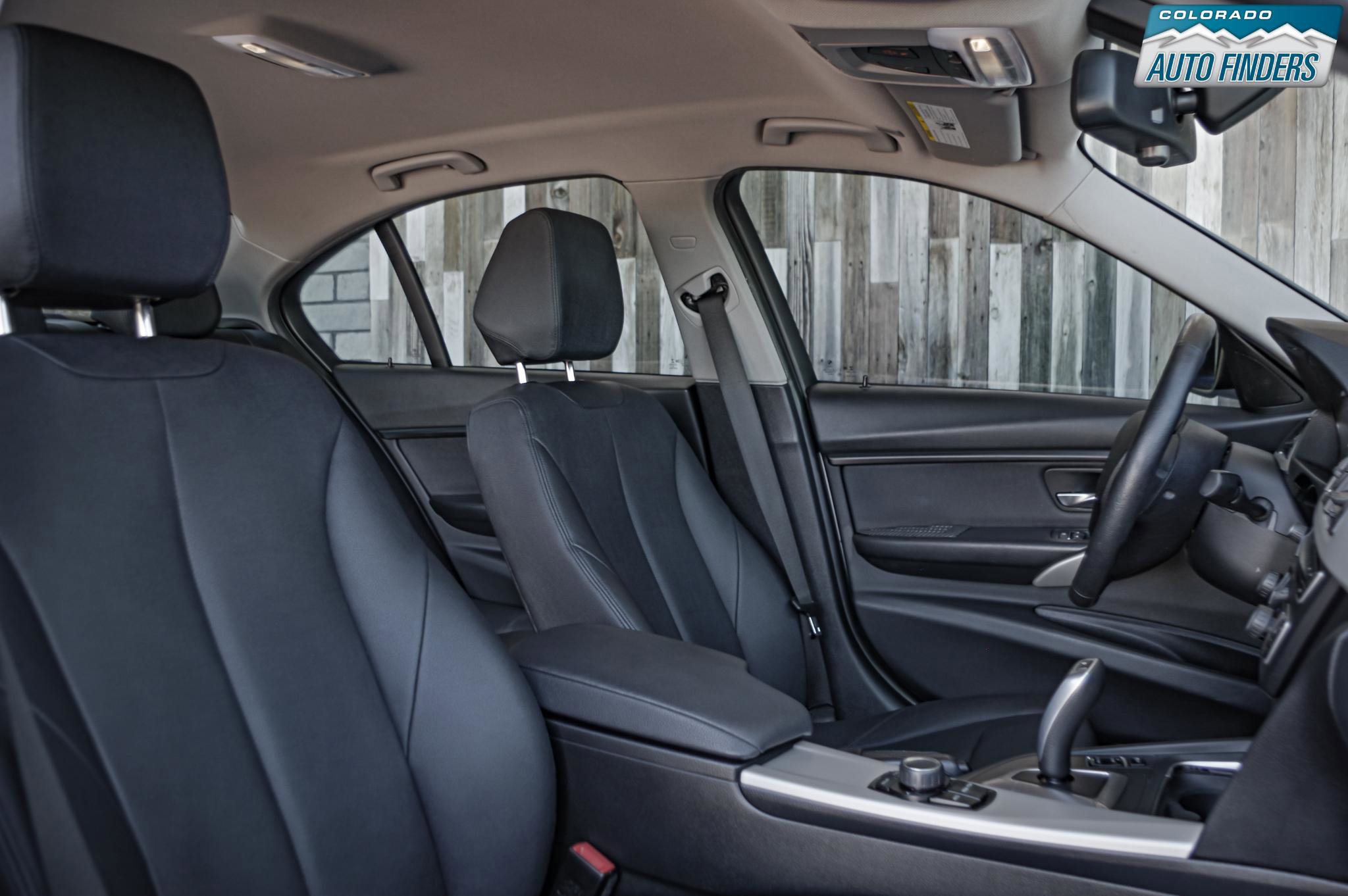 Used 2018 BMW 320i xDrive Sedan image 21