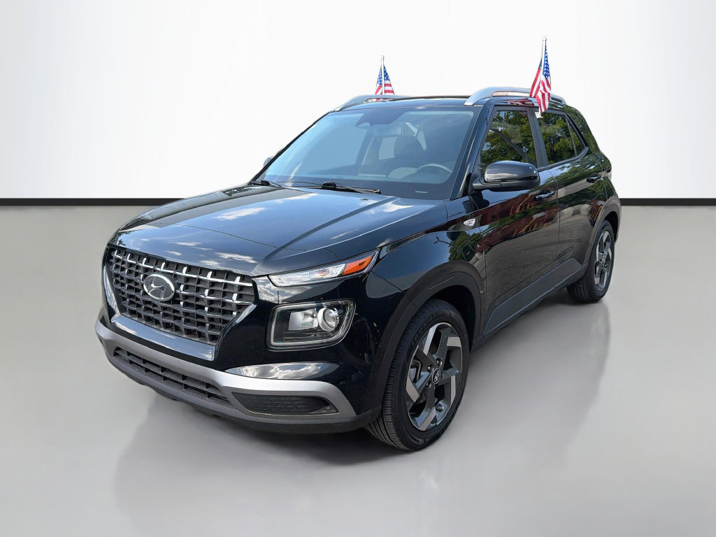 Used 2024 Hyundai Venue SEL FWD image 3