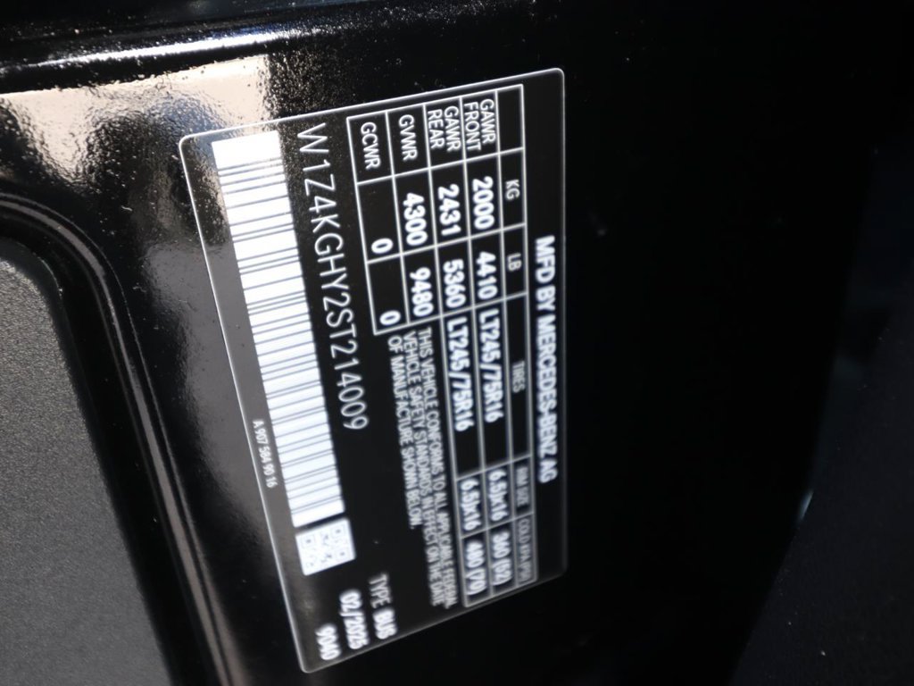 Used 2025 Mercedes-Benz Sprinter 2500 image 27