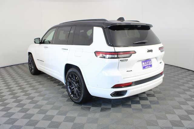 Used 2023 Jeep Grand Cherokee L Summit w/ Advanced Protech Group IV image 29