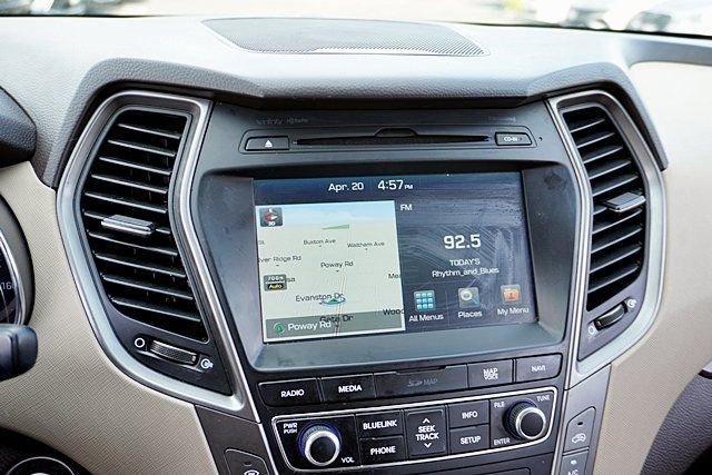 Used 2017 Hyundai Santa Fe Sport w/ 2.4L Tech Package 04 FWD image 26